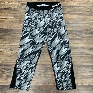 Nike Pro printed leggings